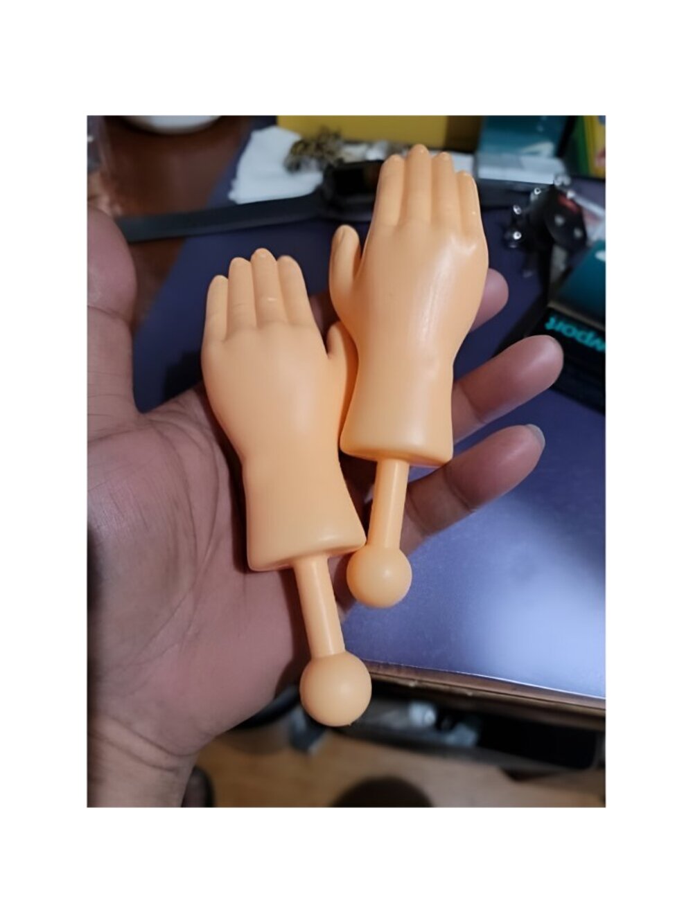 Tiny Hands (1 Pair) Original Mini Little Hand Stick Puppet Make Anyone Laugh - Picture 2 of 3